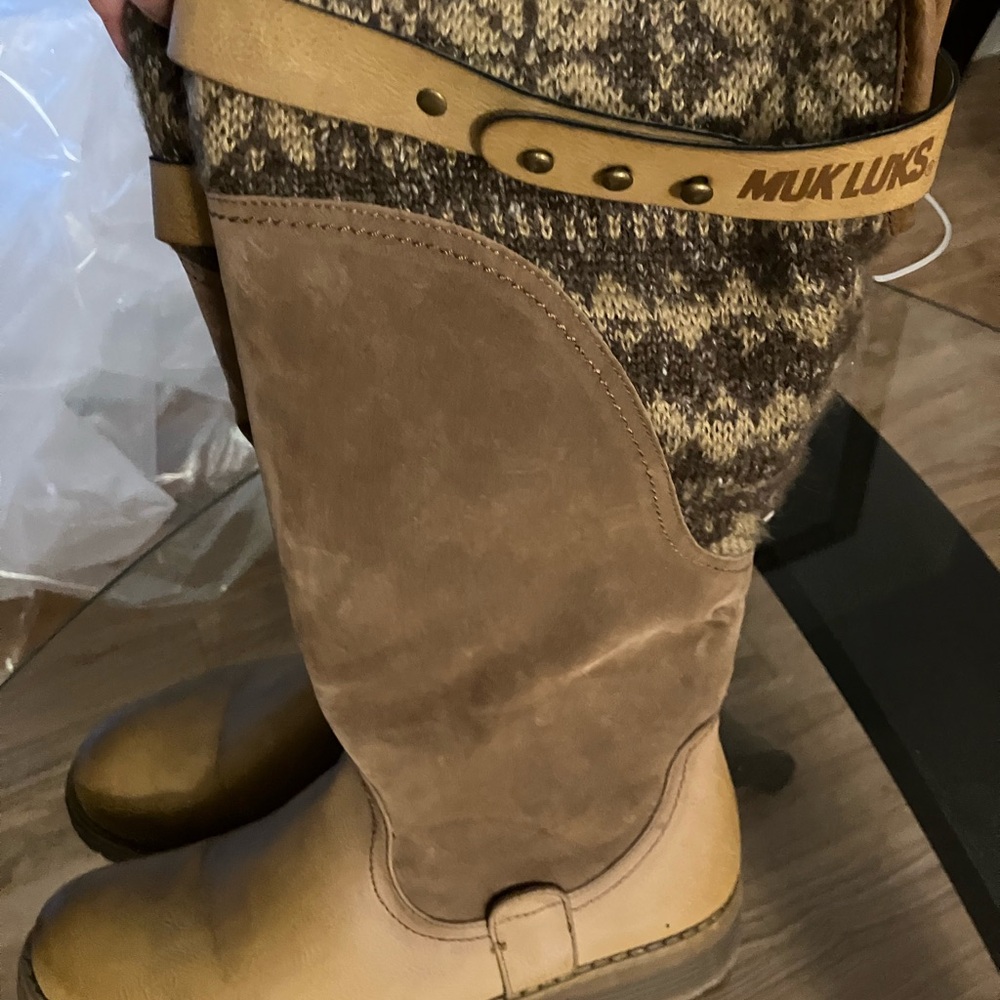 Muk Luks Tan and Brown Knit Boots